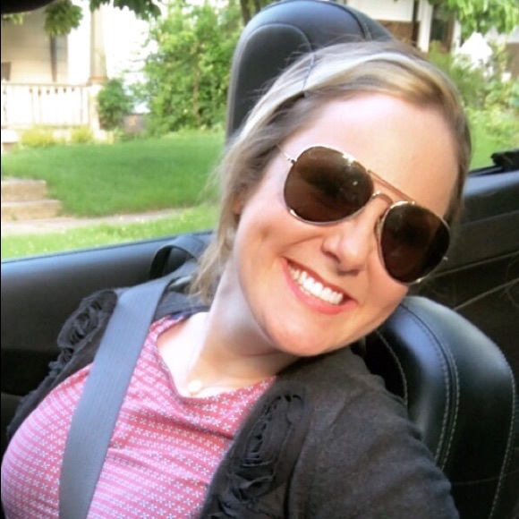 Meet your Posher, Jo - Picture 1 of 1